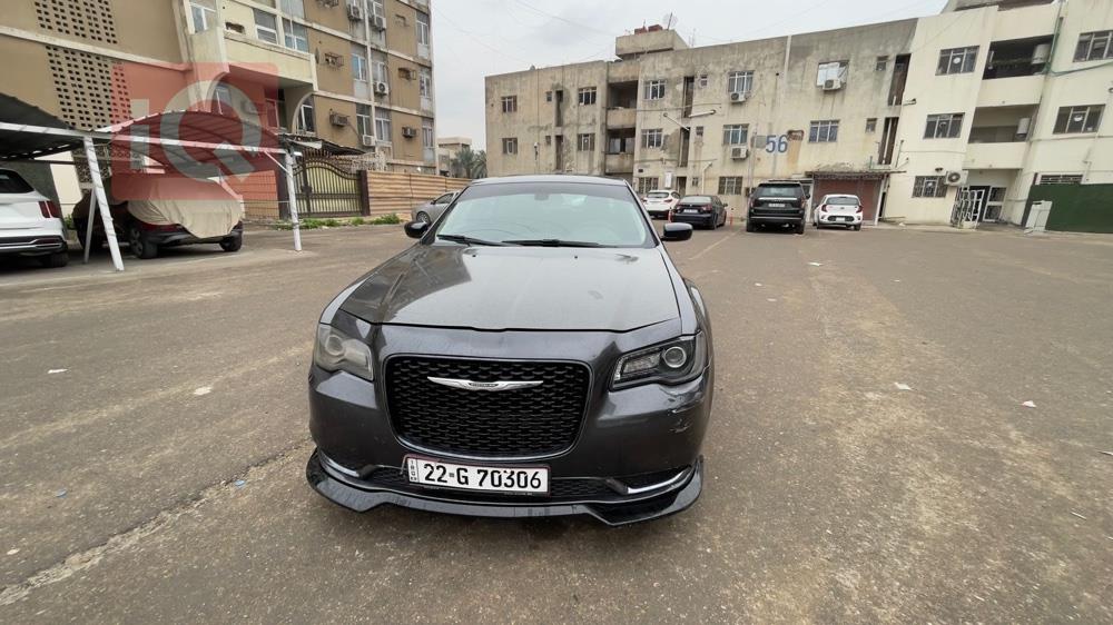 كرايسلر 300